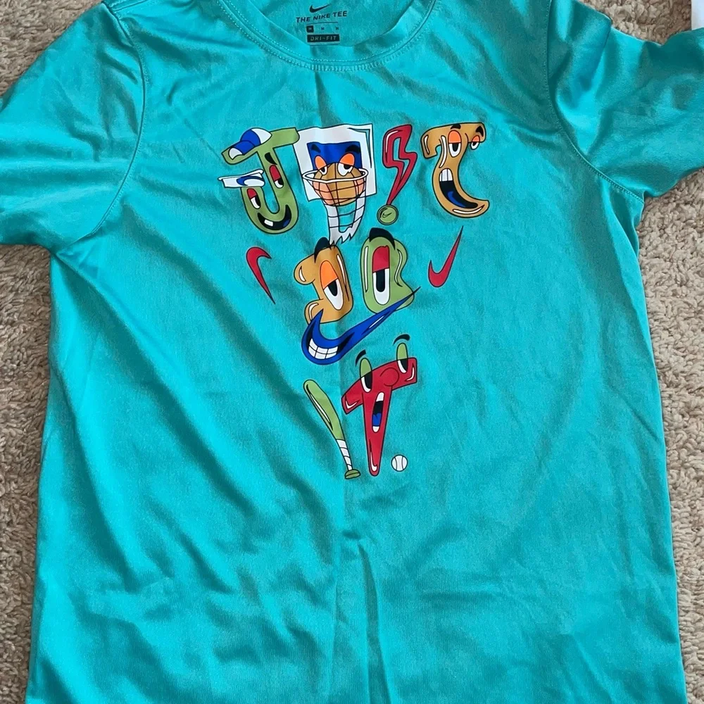 Big boys short and long sleeves tops size 8 excellent condition 22 pieces - Picture 8 of 16